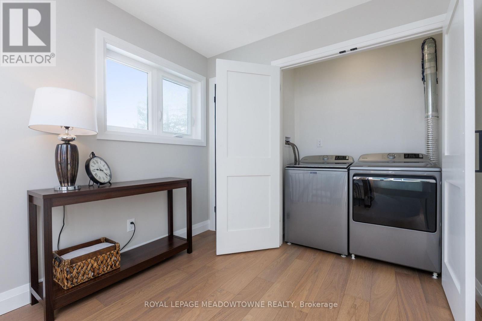 70 River Drive, Halton Hills, Ontario  L7G 2J2 - Photo 35 - W12791336