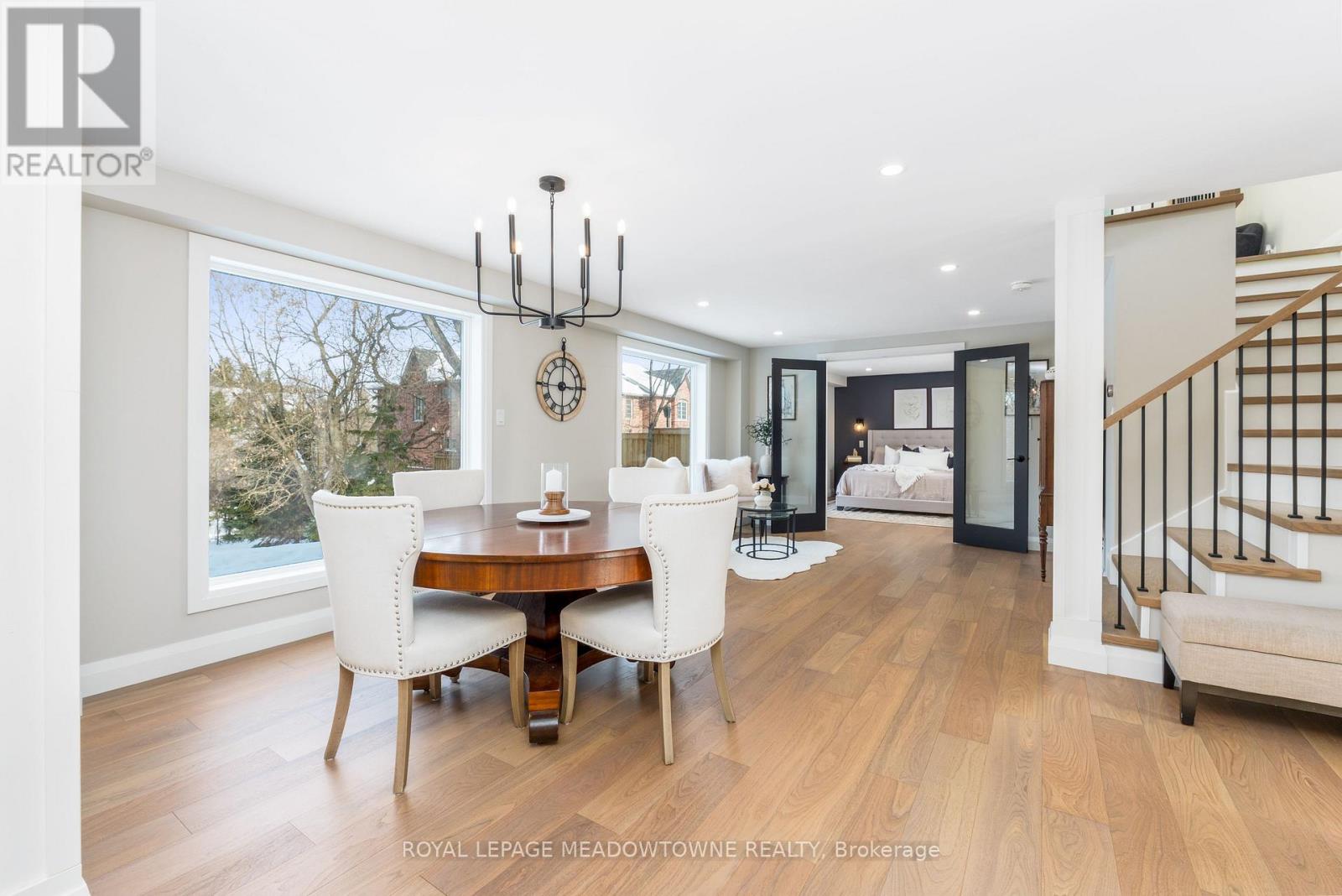 70 River Drive, Halton Hills, Ontario  L7G 2J2 - Photo 5 - W12791336