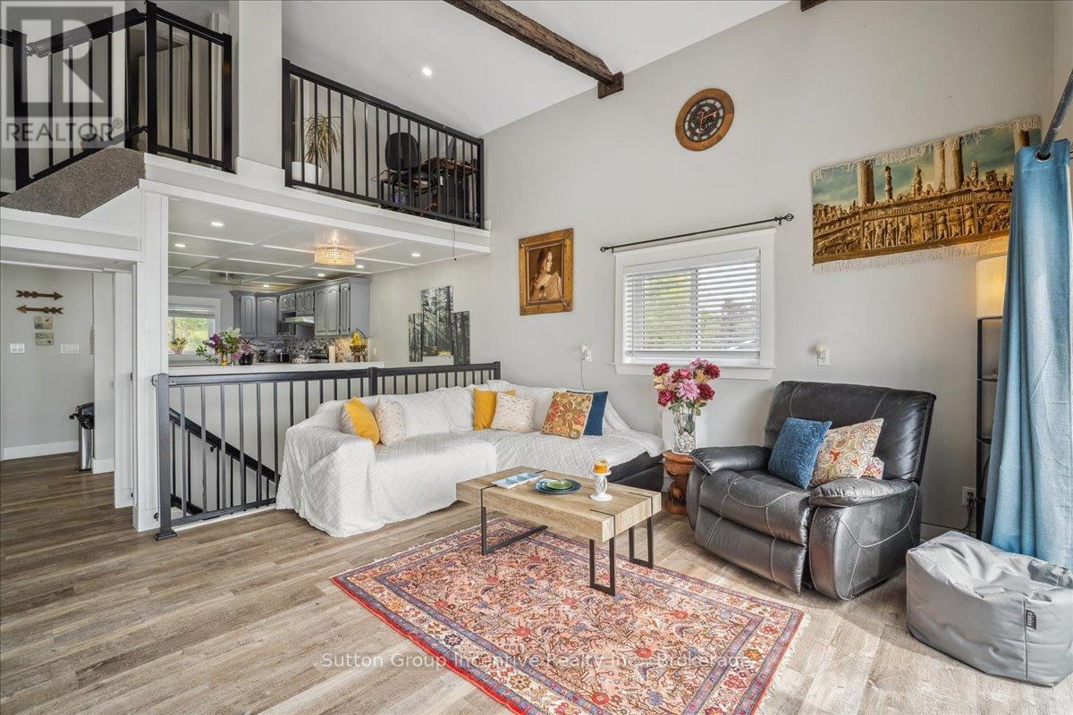 339520 Presqu'ile Road, Georgian Bluffs, Ontario  N0H 2T0 - Photo 11 - X12419322