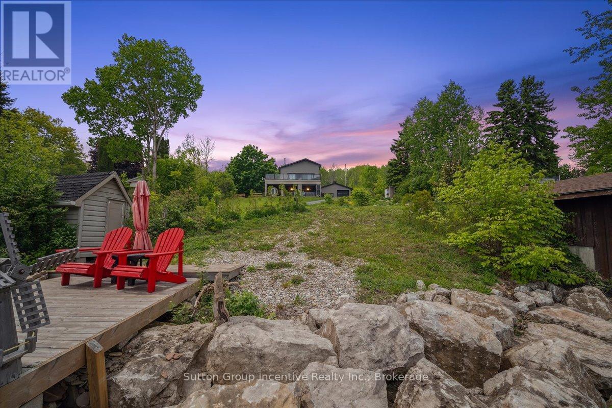 339520 Presqu'ile Road, Georgian Bluffs, Ontario  N0H 2T0 - Photo 2 - X12419322