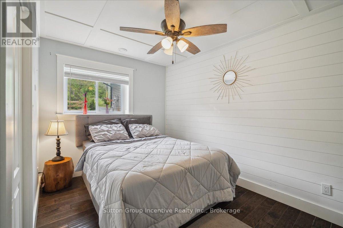 339520 Presqu'ile Road, Georgian Bluffs, Ontario  N0H 2T0 - Photo 26 - X12419322