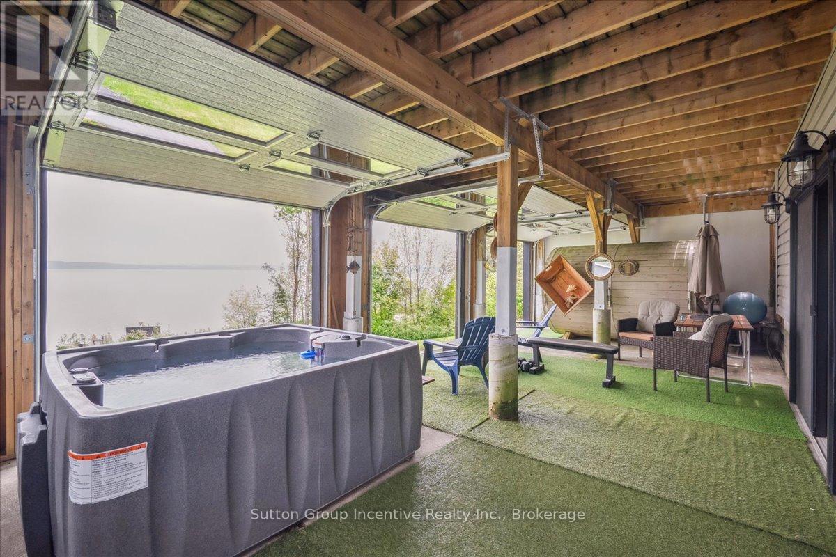 339520 Presqu'ile Road, Georgian Bluffs, Ontario  N0H 2T0 - Photo 31 - X12419322