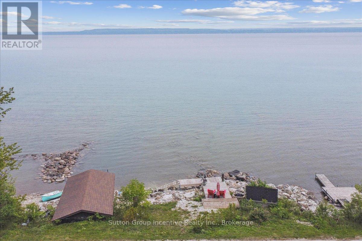 339520 Presqu'ile Road, Georgian Bluffs, Ontario  N0H 2T0 - Photo 48 - X12419322