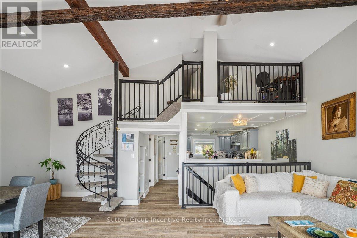 339520 Presqu'ile Road, Georgian Bluffs, Ontario  N0H 2T0 - Photo 7 - X12419322