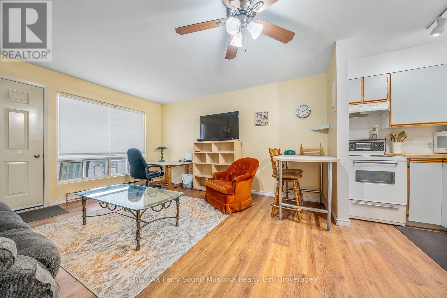 12 - 1 Georgian Bay Avenue, Parry Sound, Ontario  P2A 3B1 - Photo 11 - X12791390