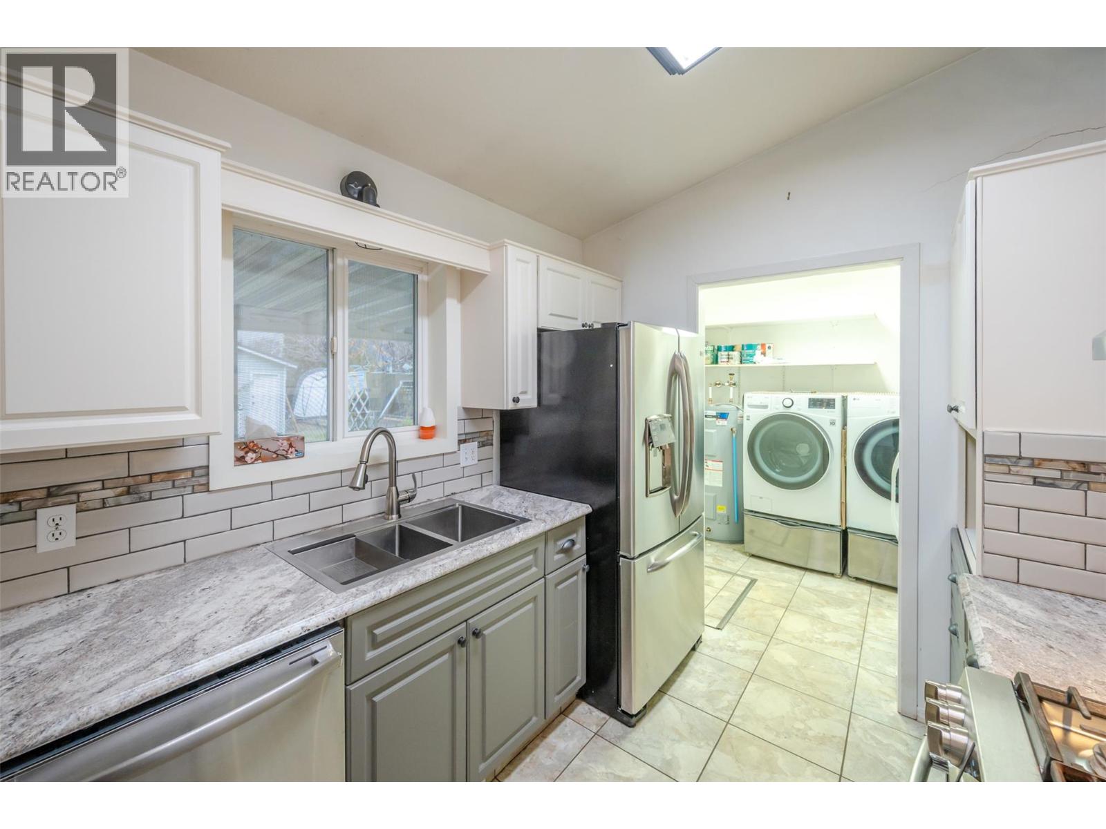 1334 Main Street, Okanagan Falls, British Columbia  V0H 1R4 - Photo 17 - 10373398