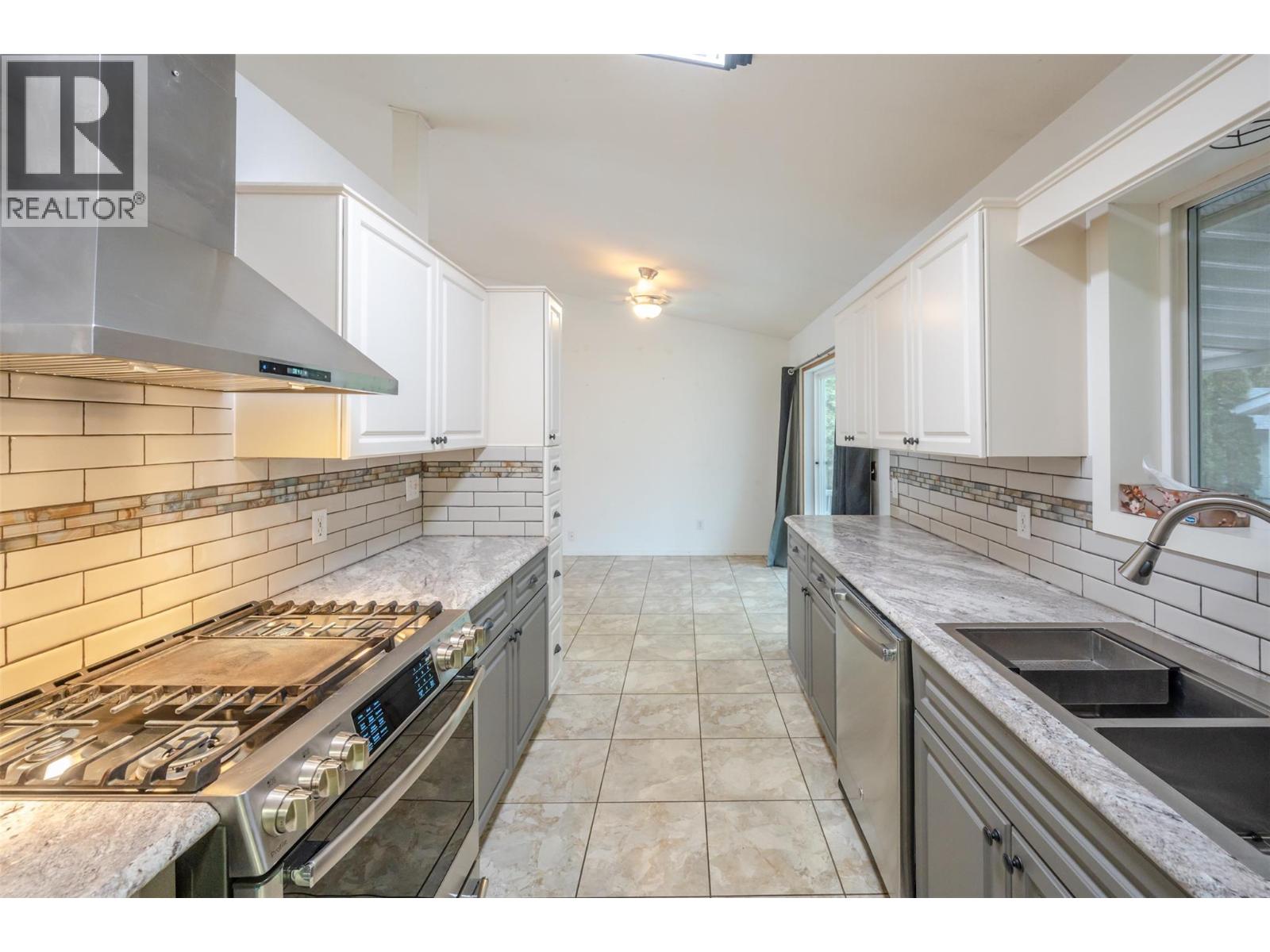 1334 Main Street, Okanagan Falls, British Columbia  V0H 1R4 - Photo 18 - 10373398