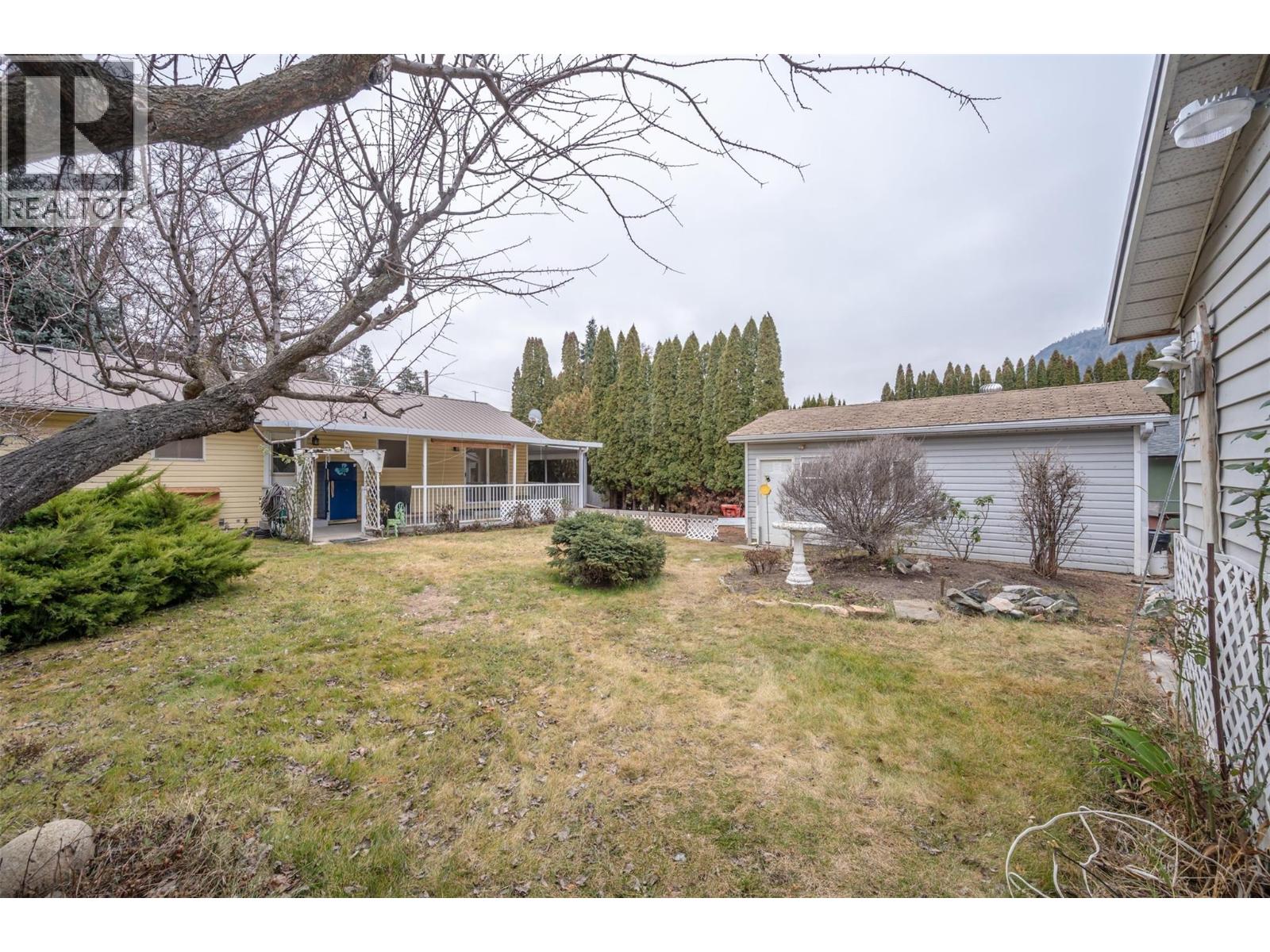1334 Main Street, Okanagan Falls, British Columbia  V0H 1R4 - Photo 37 - 10373398