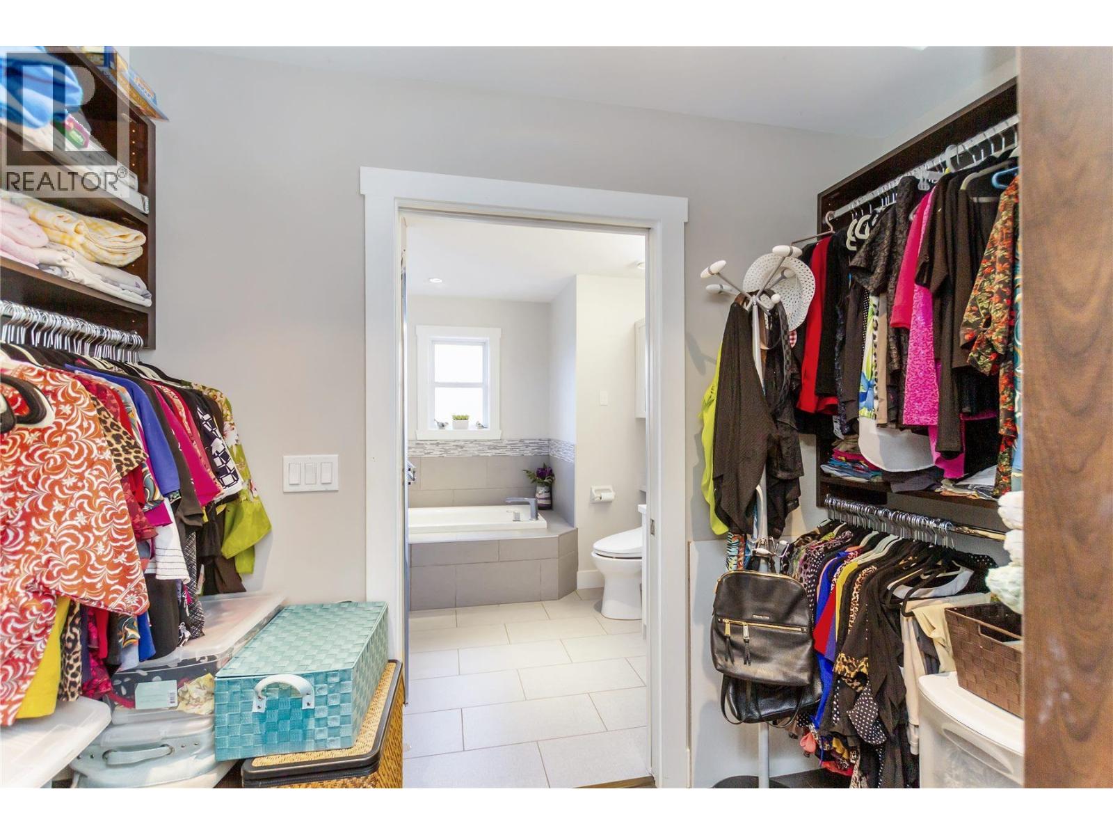 629 Thirteenth Street, New Westminster, British Columbia  V3M 4M3 - Photo 14 - R3090029