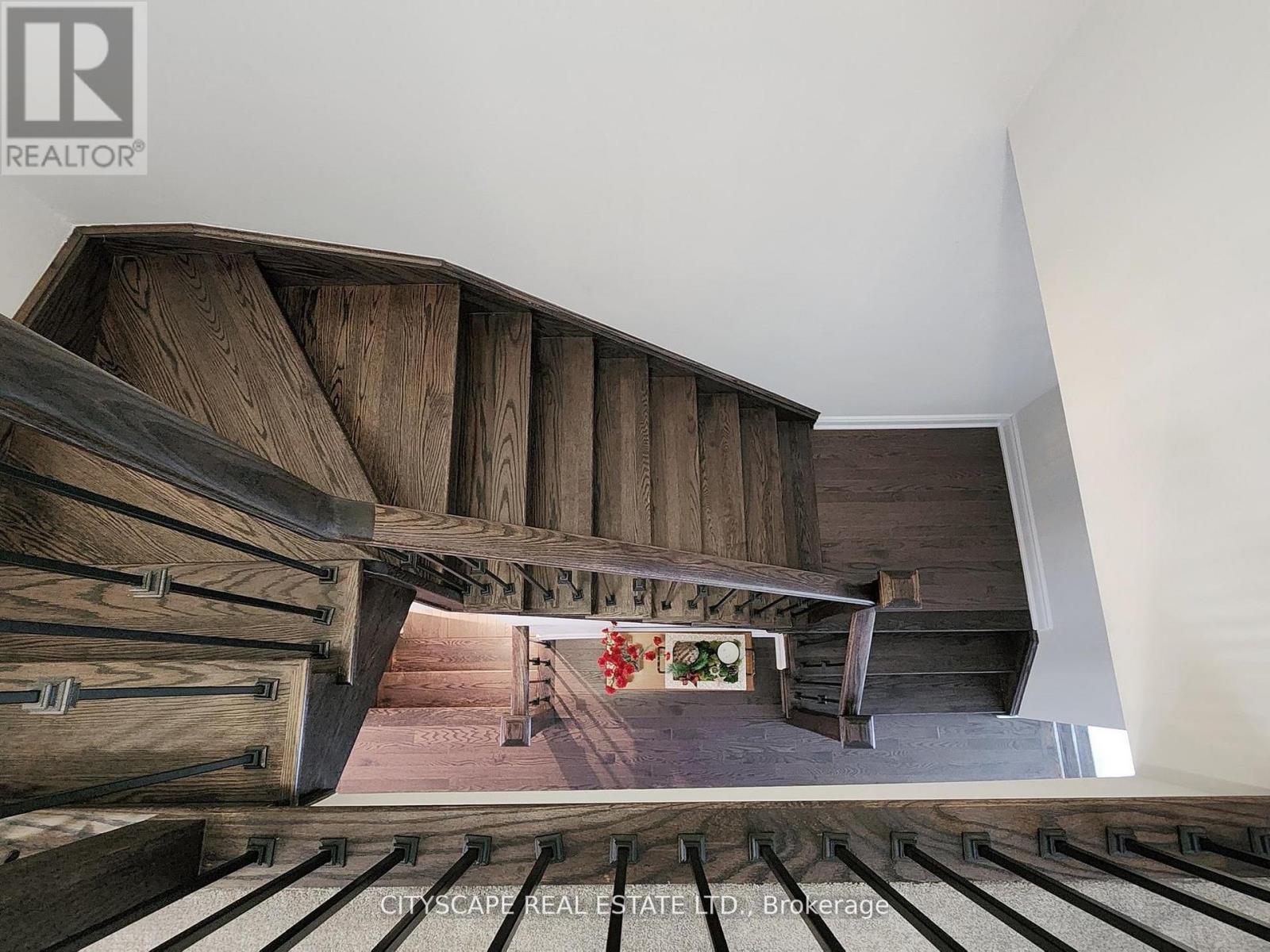 98 Veterans Street, Bradford West Gwillimbury, Ontario  L3Z 4H7 - Photo 31 - N12785732