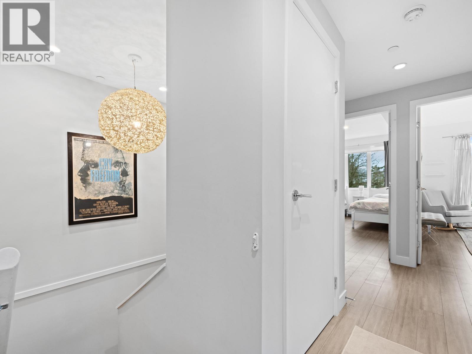 107 733 E 3rd Street, North Vancouver, British Columbia  V7L 1G8 - Photo 12 - R3090101