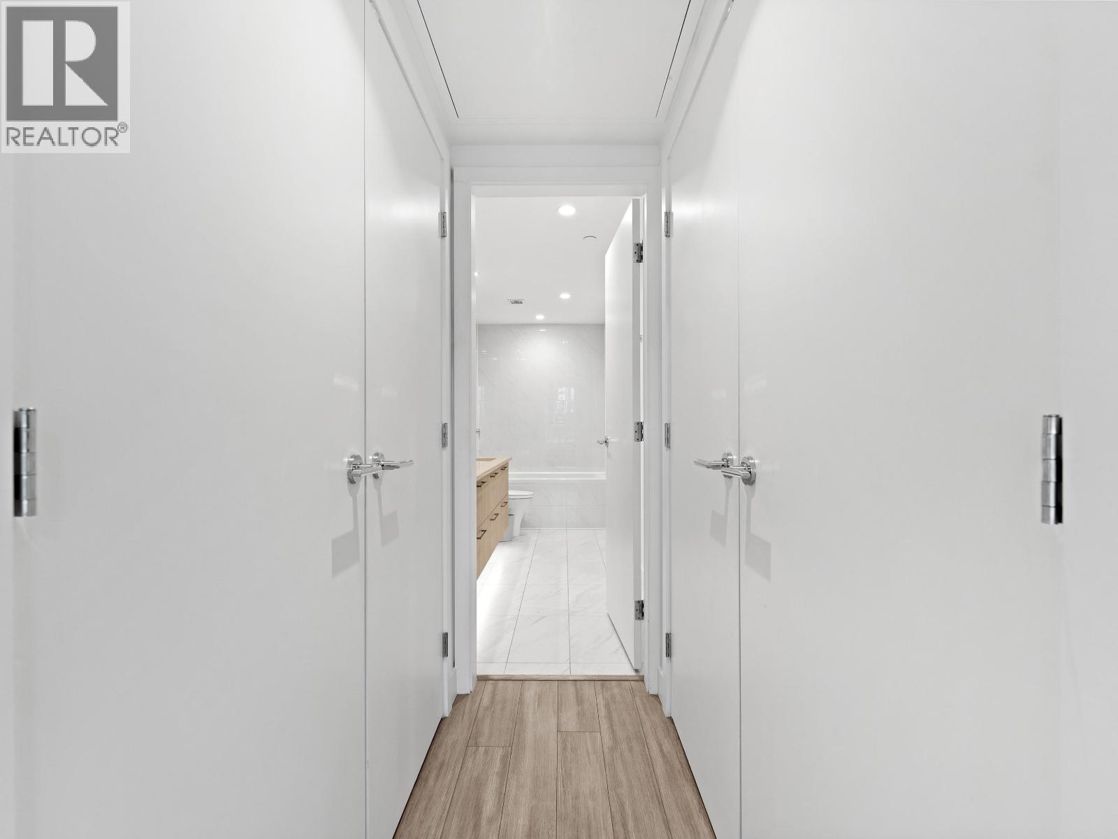 107 733 E 3rd Street, North Vancouver, British Columbia  V7L 1G8 - Photo 16 - R3090101