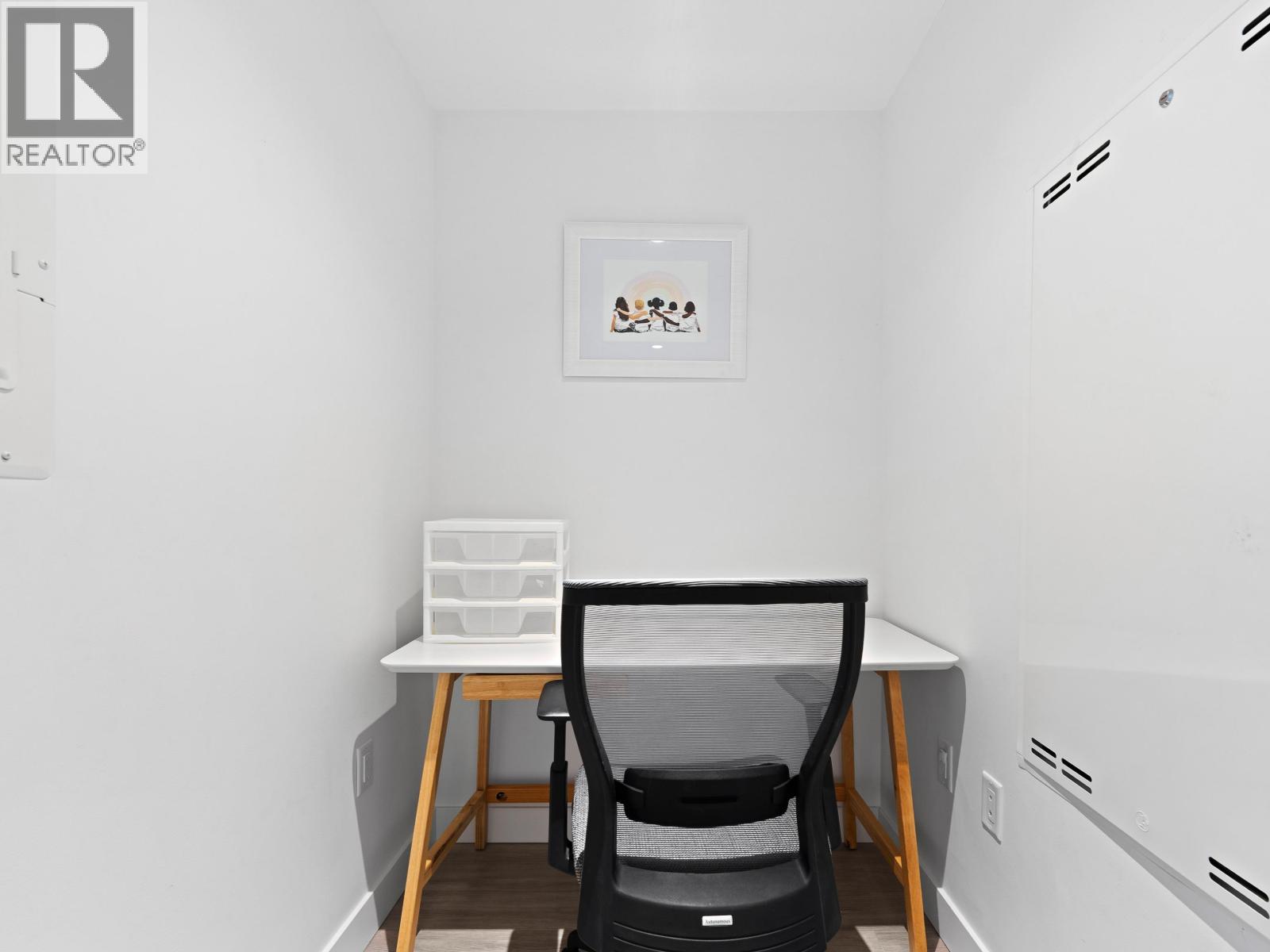 107 733 E 3rd Street, North Vancouver, British Columbia  V7L 1G8 - Photo 25 - R3090101