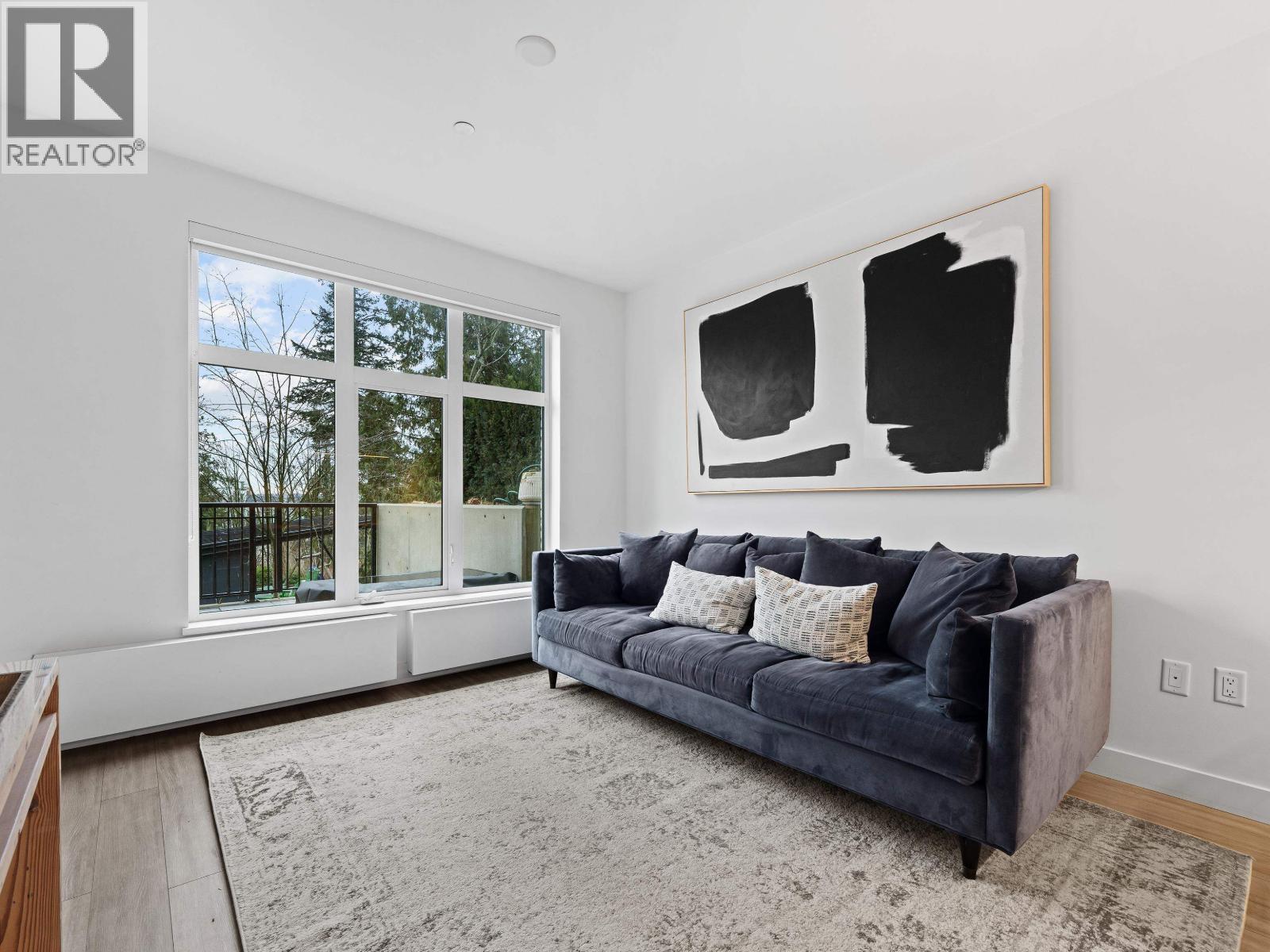 107 733 E 3rd Street, North Vancouver, British Columbia  V7L 1G8 - Photo 4 - R3090101