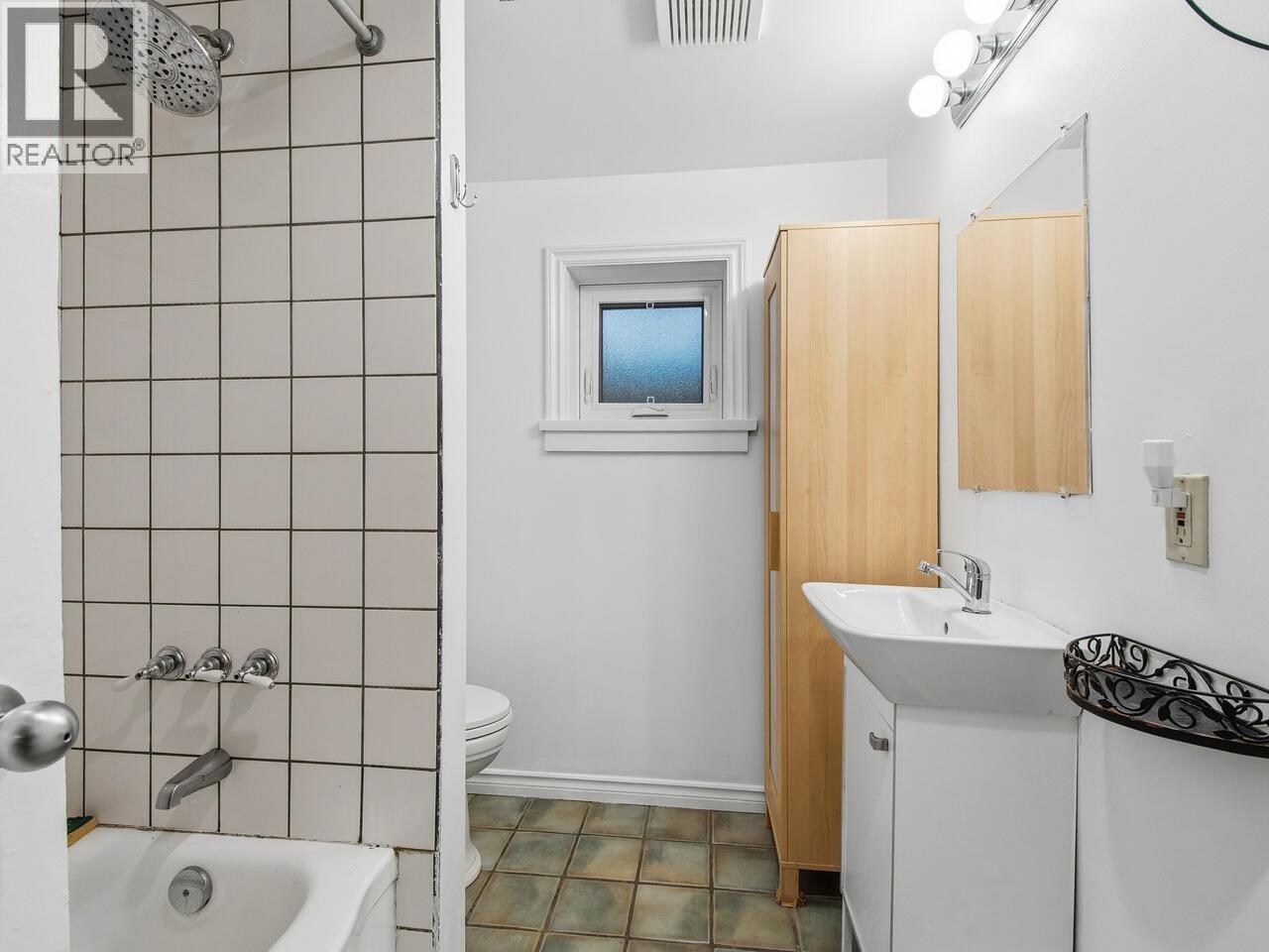 3039 Grant Street, Vancouver, British Columbia  V5K 3H8 - Photo 18 - R3090099