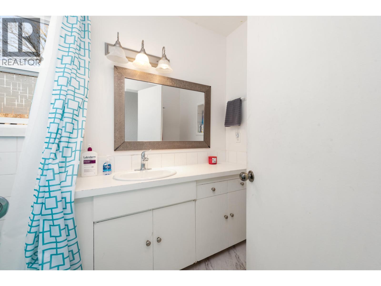 1657 Beach Grove Road, Delta, British Columbia  V4L 1P4 - Photo 18 - R3090100