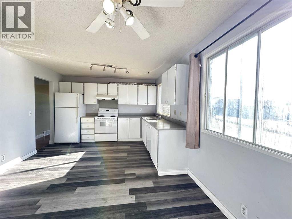 83 Falshire Way Ne, Calgary, Alberta  T3J 2C7 - Photo 11 - A2286559