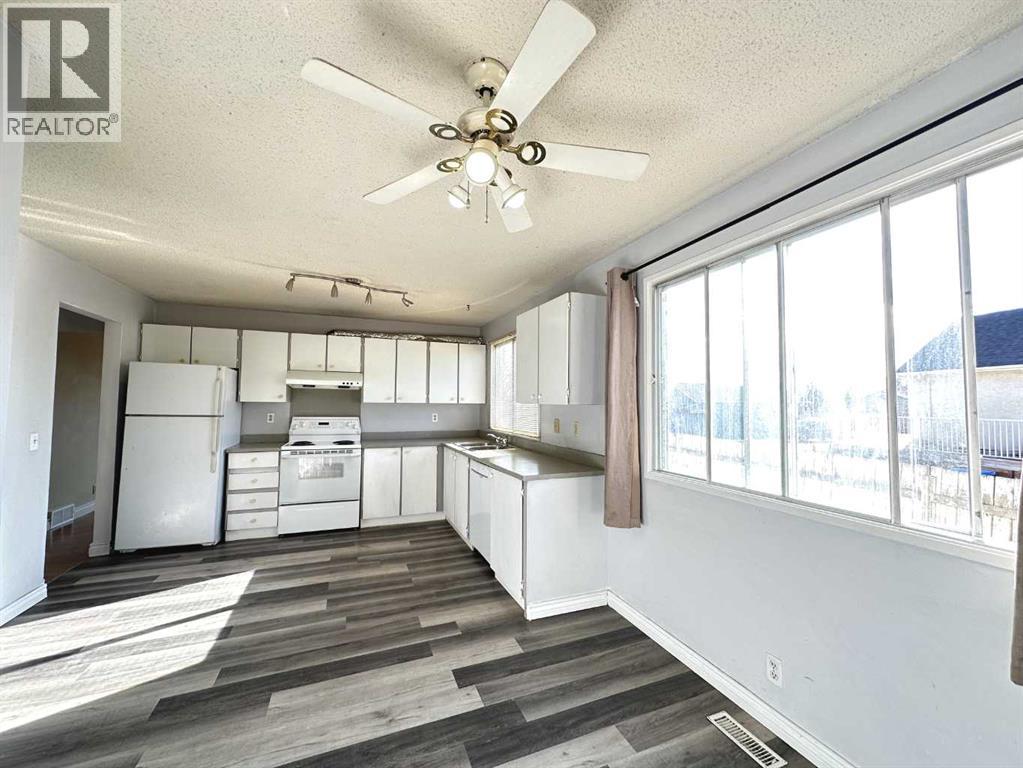 83 Falshire Way Ne, Calgary, Alberta  T3J 2C7 - Photo 9 - A2286559