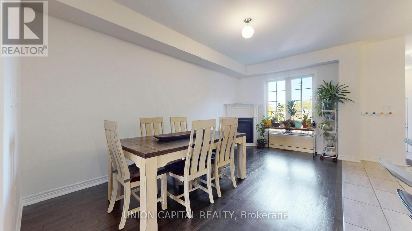 8 Vita Stephanie Court, Georgina, Ontario  L0E 1R0 - Photo 4 - N12791388