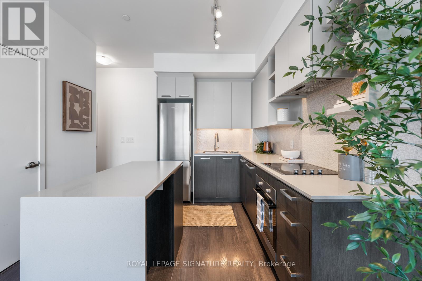 1201 - 1830 Bloor Street W, Toronto, Ontario M6P 0A2 - Photo 3 - W12747966