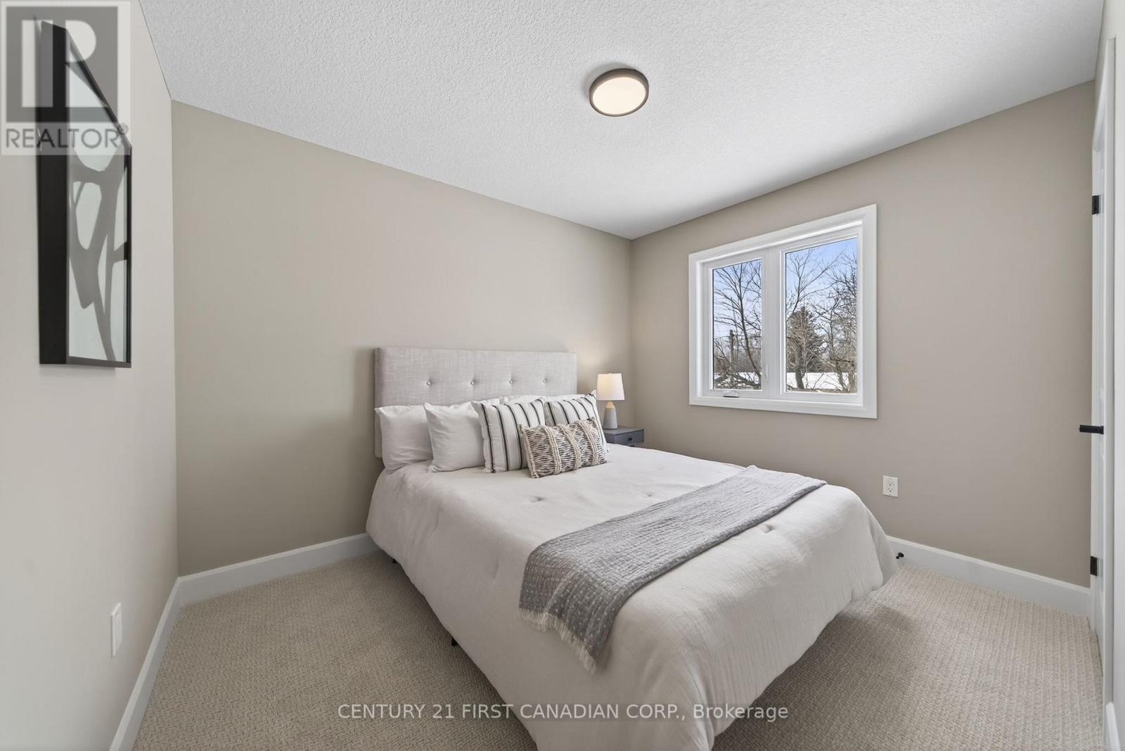 9 Twynstra Street, North Middlesex, Ontario  N0M 1A0 - Photo 26 - X12742750