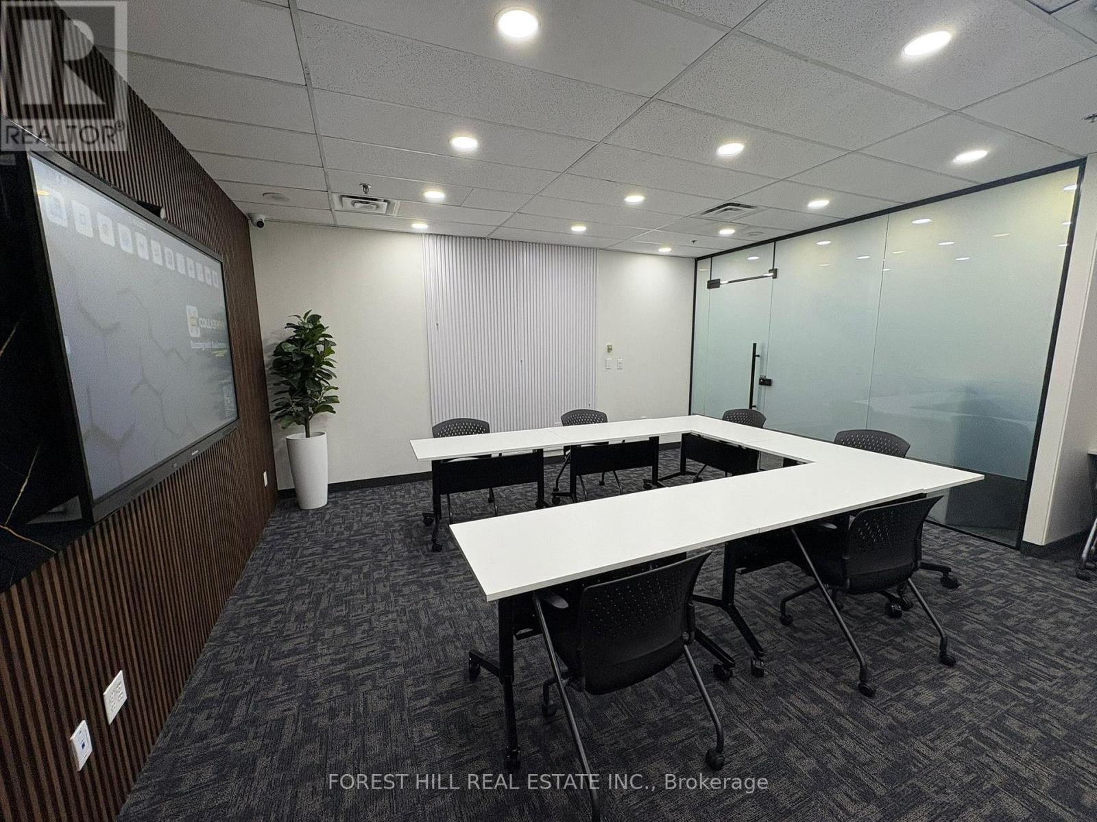 200-33 - 350 Burnhamthorpe Road W, Mississauga, Ontario  L5B 3J1 - Photo 6 - W12791358