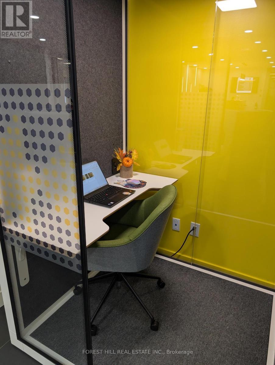 200-27 - 350 Burnhamthorpe Road W, Mississauga, Ontario  L5B 3J1 - Photo 13 - W12791364