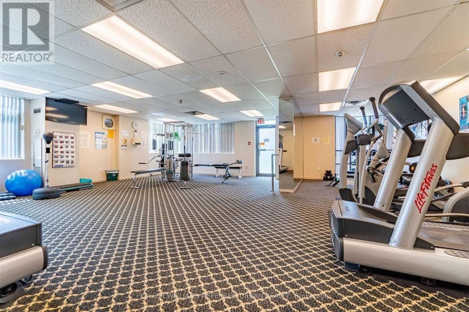 502 - 300 Webb Drive, Mississauga, Ontario  L5B 3W3 - Photo 10 - W12791368