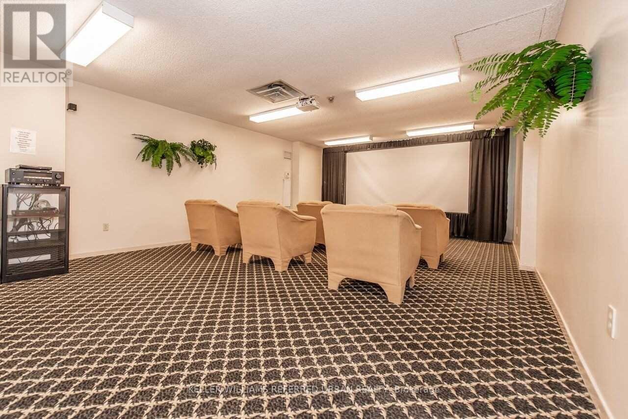 502 - 300 Webb Drive, Mississauga, Ontario  L5B 3W3 - Photo 14 - W12791368