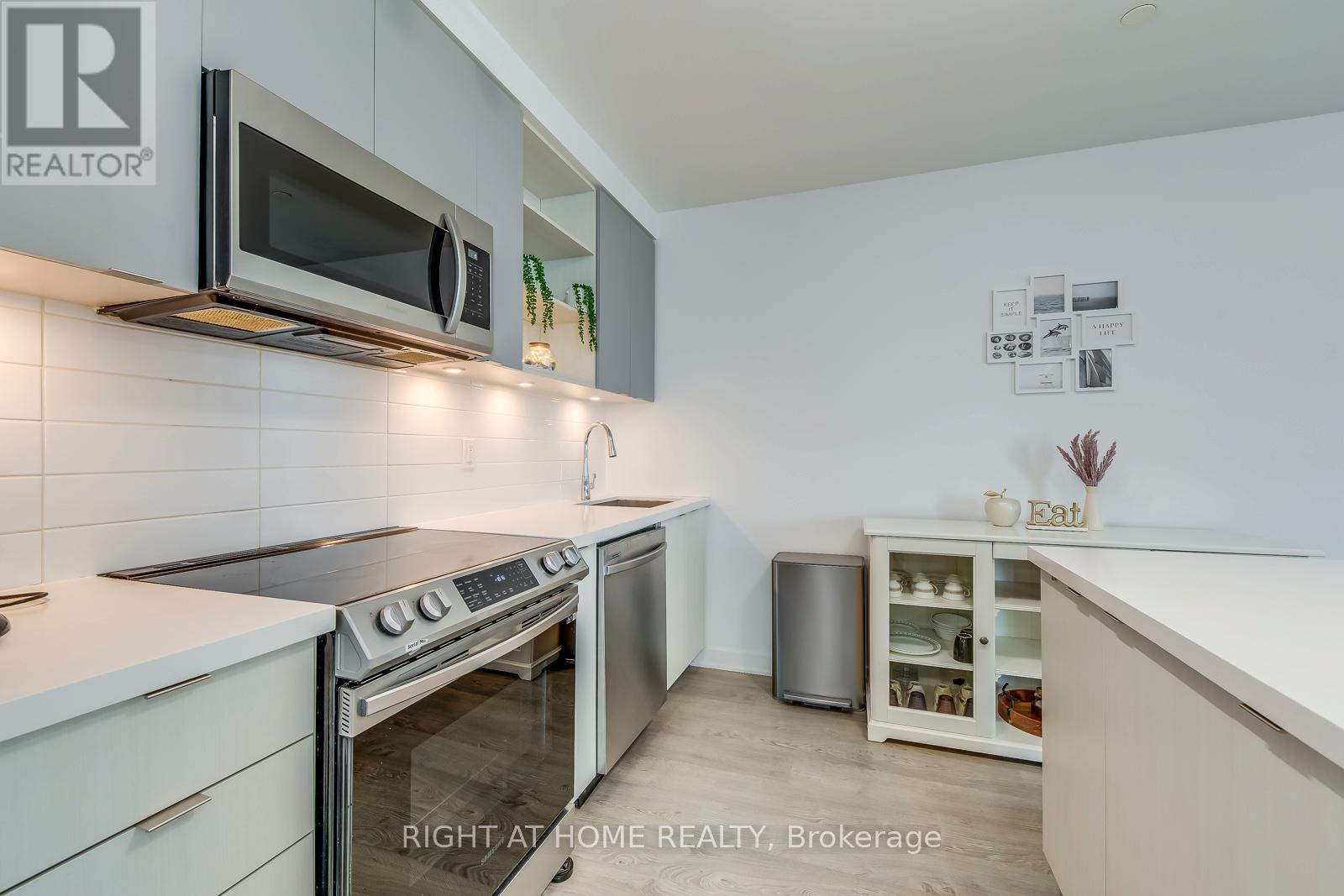 206 - 4675 Metcalfe Avenue, Mississauga, Ontario  L5M 0Z8 - Photo 14 - W12791392