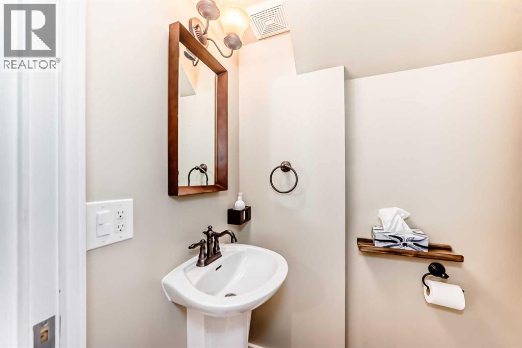 28, 800 Bowcroft Place, Cochrane, Alberta  T4C 1B9 - Photo 16 - A2272048