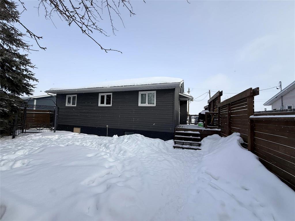 239 Main Street, Minitonas, Manitoba  R0L 1G0 - Photo 1 - 202602556