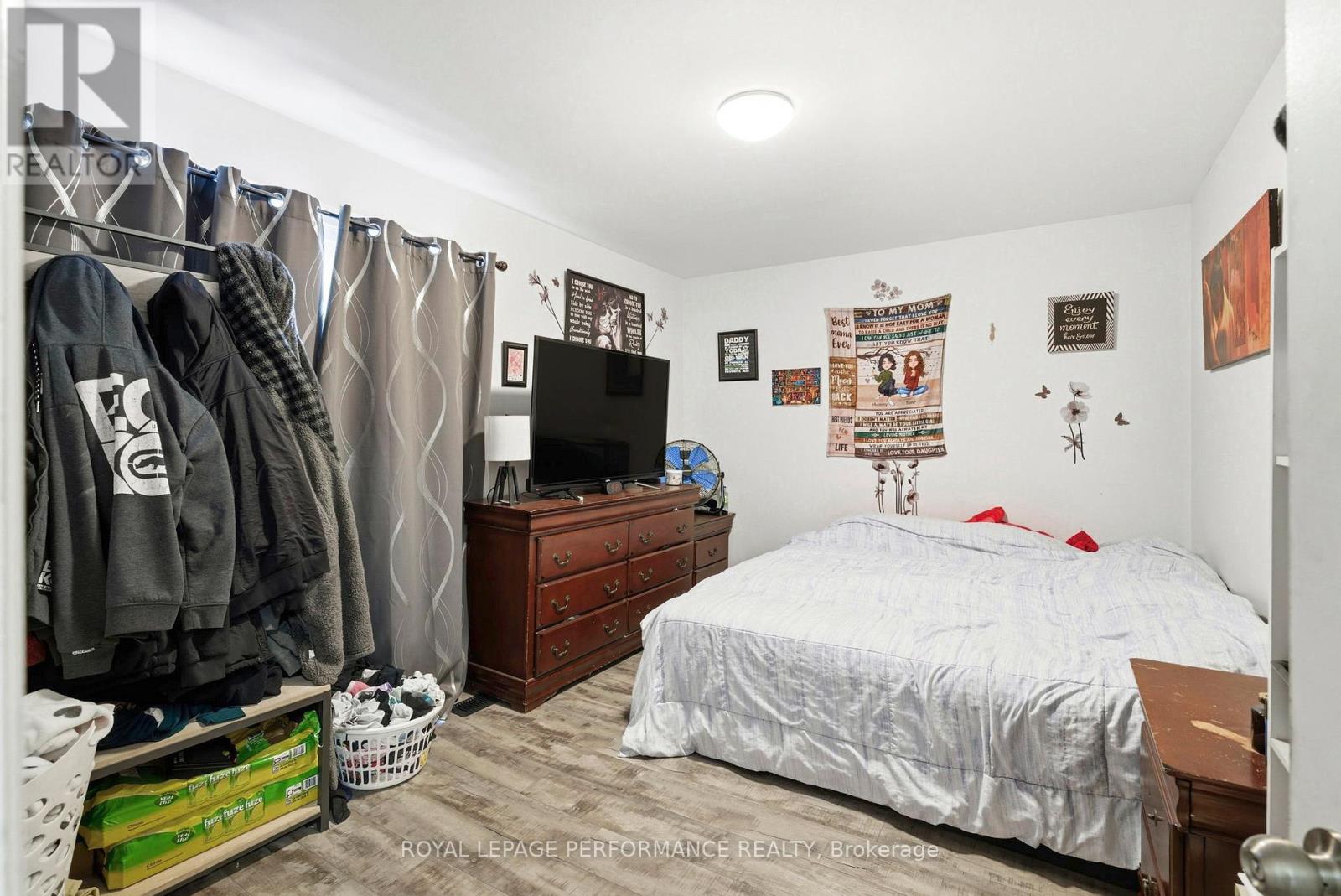 265 Sunnyside Avenue, Cornwall, Ontario  K6H 3E5 - Photo 10 - X12791430