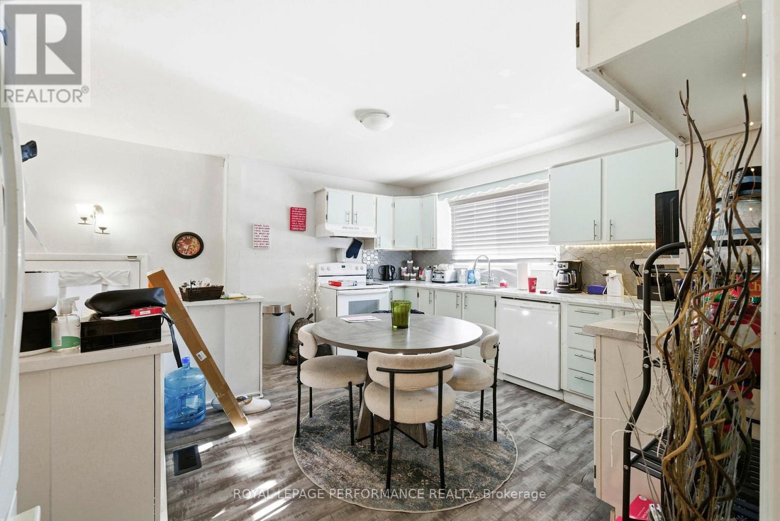 265 Sunnyside Avenue, Cornwall, Ontario  K6H 3E5 - Photo 6 - X12791430