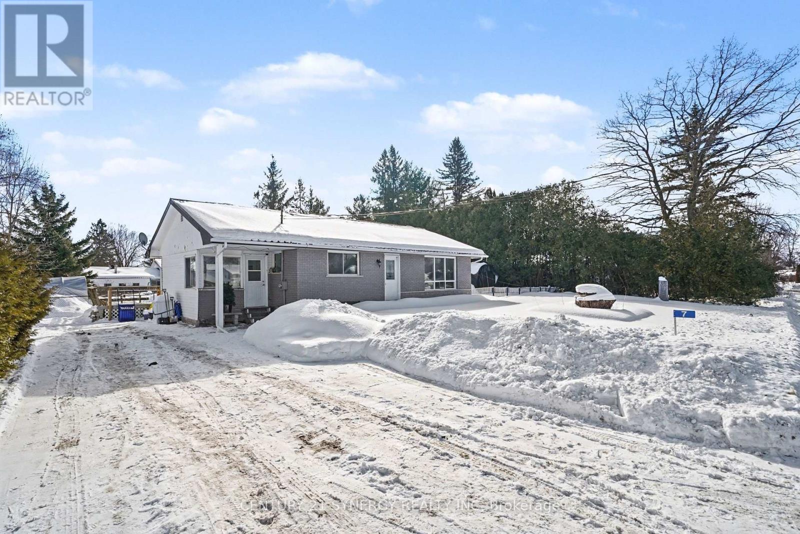 7 Bayview Drive, Smiths Falls, Ontario  K7A 5B8 - Photo 2 - X12791416