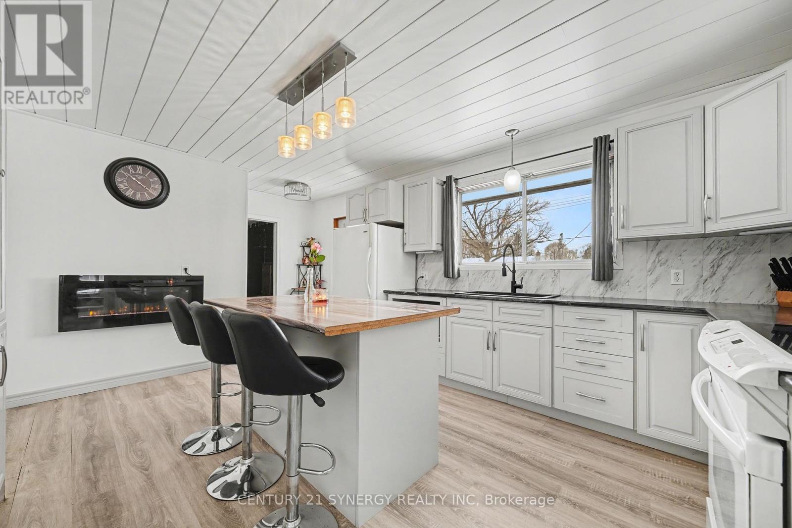 7 Bayview Drive, Smiths Falls, Ontario  K7A 5B8 - Photo 7 - X12791416