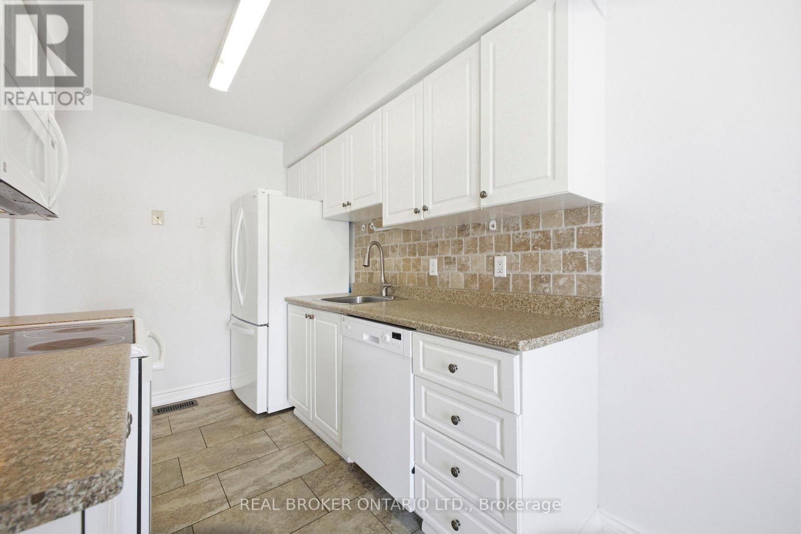 F - 6 Arnold Drive, Ottawa, Ontario  K2H 6V9 - Photo 13 - X12791434