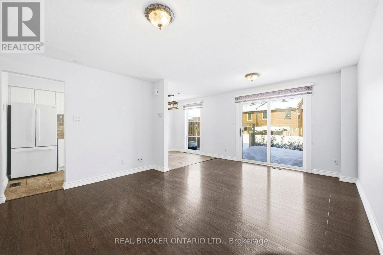 F - 6 Arnold Drive, Ottawa, Ontario  K2H 6V9 - Photo 7 - X12791434