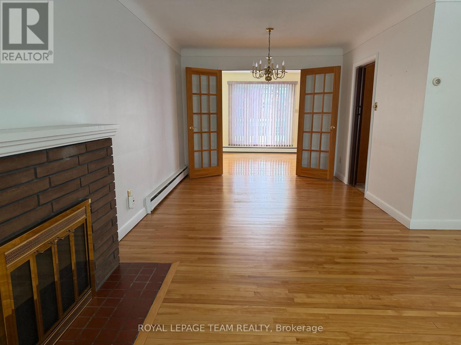 1166 Castle Hill Crescent, Ottawa, Ontario  K2C 2A8 - Photo 11 - X12791440