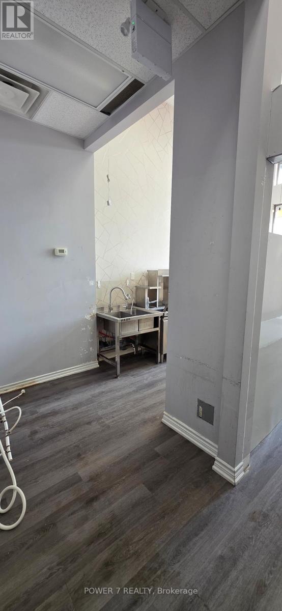 115 - 28 Finch Avenue W, Toronto (Newtonbrook West), Ontario  M2N 2G7 - Photo 5 - C12791438