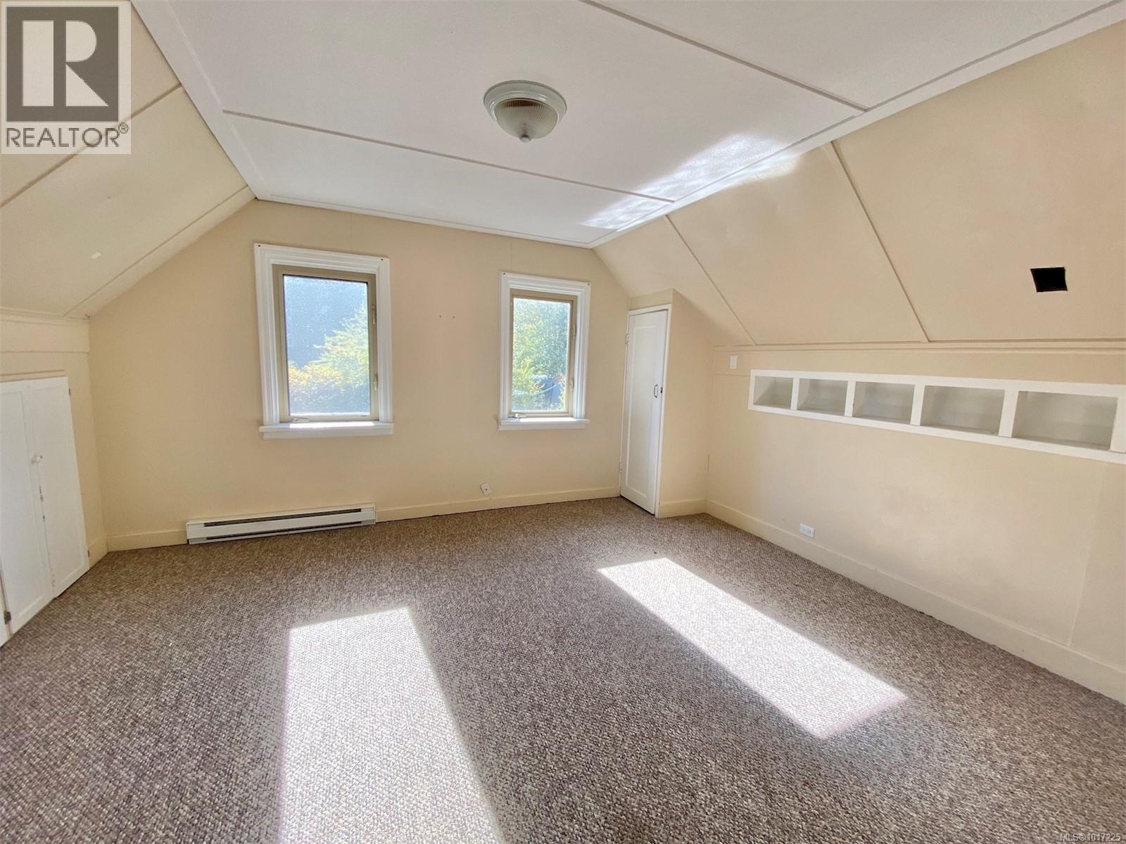 561 Campbell St, Tofino, British Columbia  V0R 2Z0 - Photo 11 - 1017225