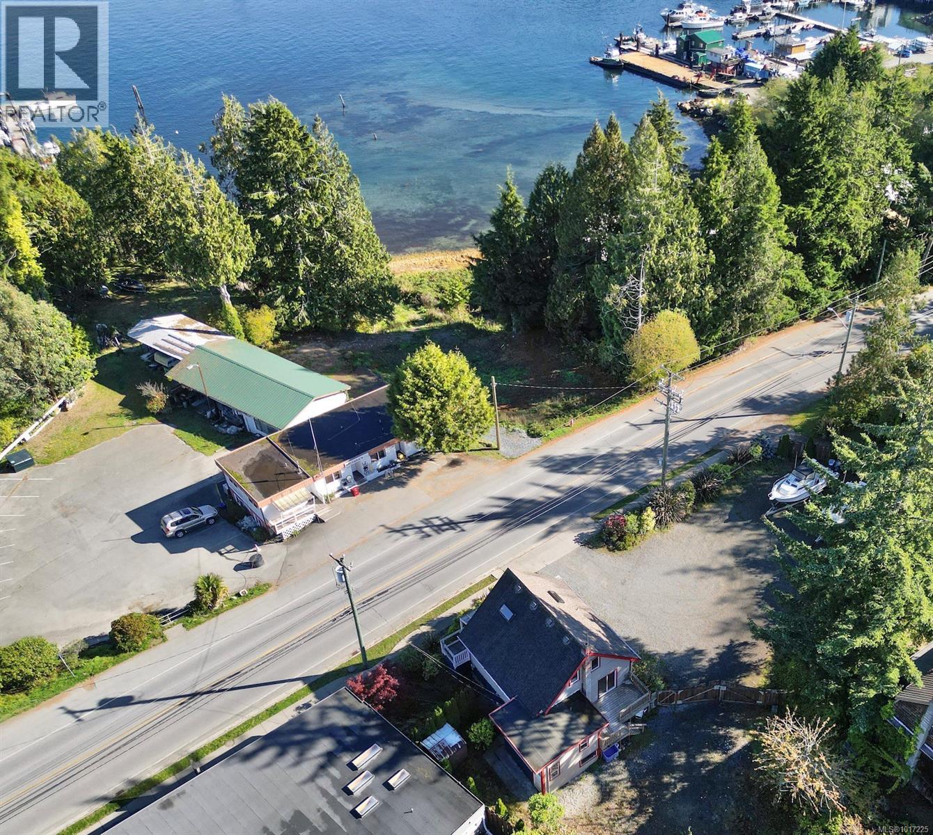 561 Campbell St, Tofino, British Columbia  V0R 2Z0 - Photo 18 - 1017225