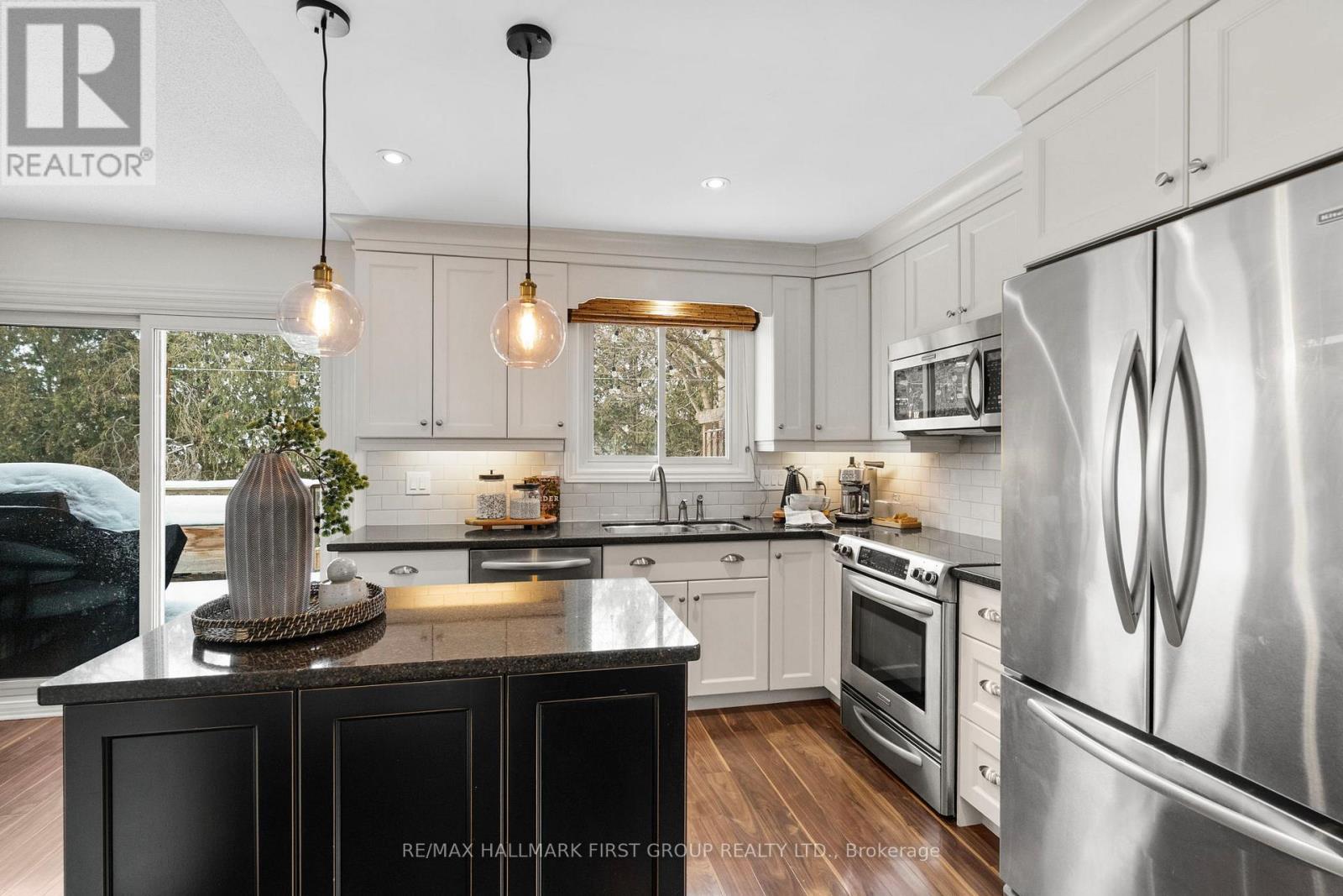 1742 Ada Court, Pickering, Ontario  L1V 2Z1 - Photo 11 - E12791432