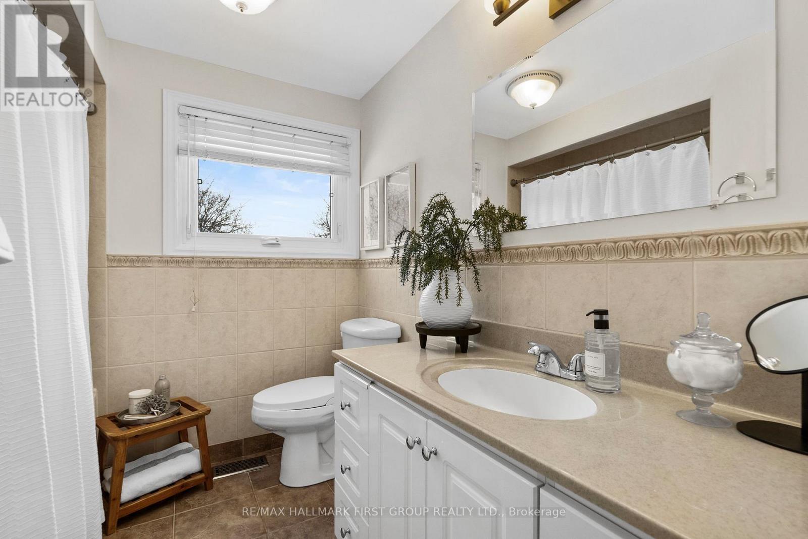 1742 Ada Court, Pickering, Ontario  L1V 2Z1 - Photo 34 - E12791432