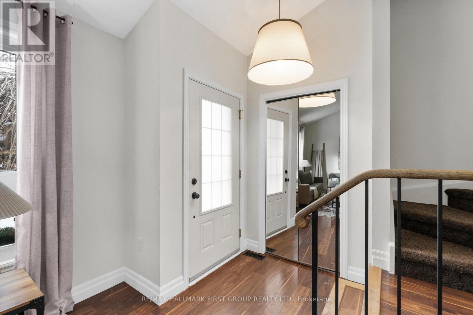 1742 Ada Court, Pickering, Ontario  L1V 2Z1 - Photo 4 - E12791432