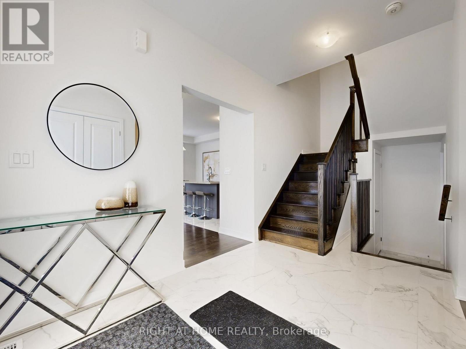 154 Anna Russell Way, Markham, Ontario  L3R 3X3 - Photo 18 - N12791404