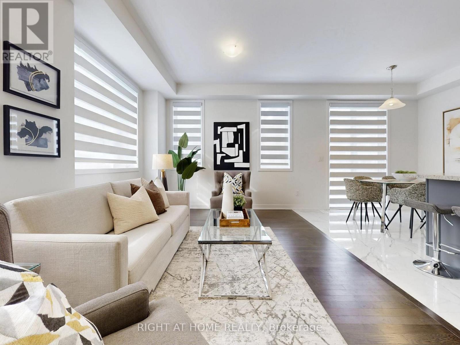 154 Anna Russell Way, Markham, Ontario  L3R 3X3 - Photo 7 - N12791404