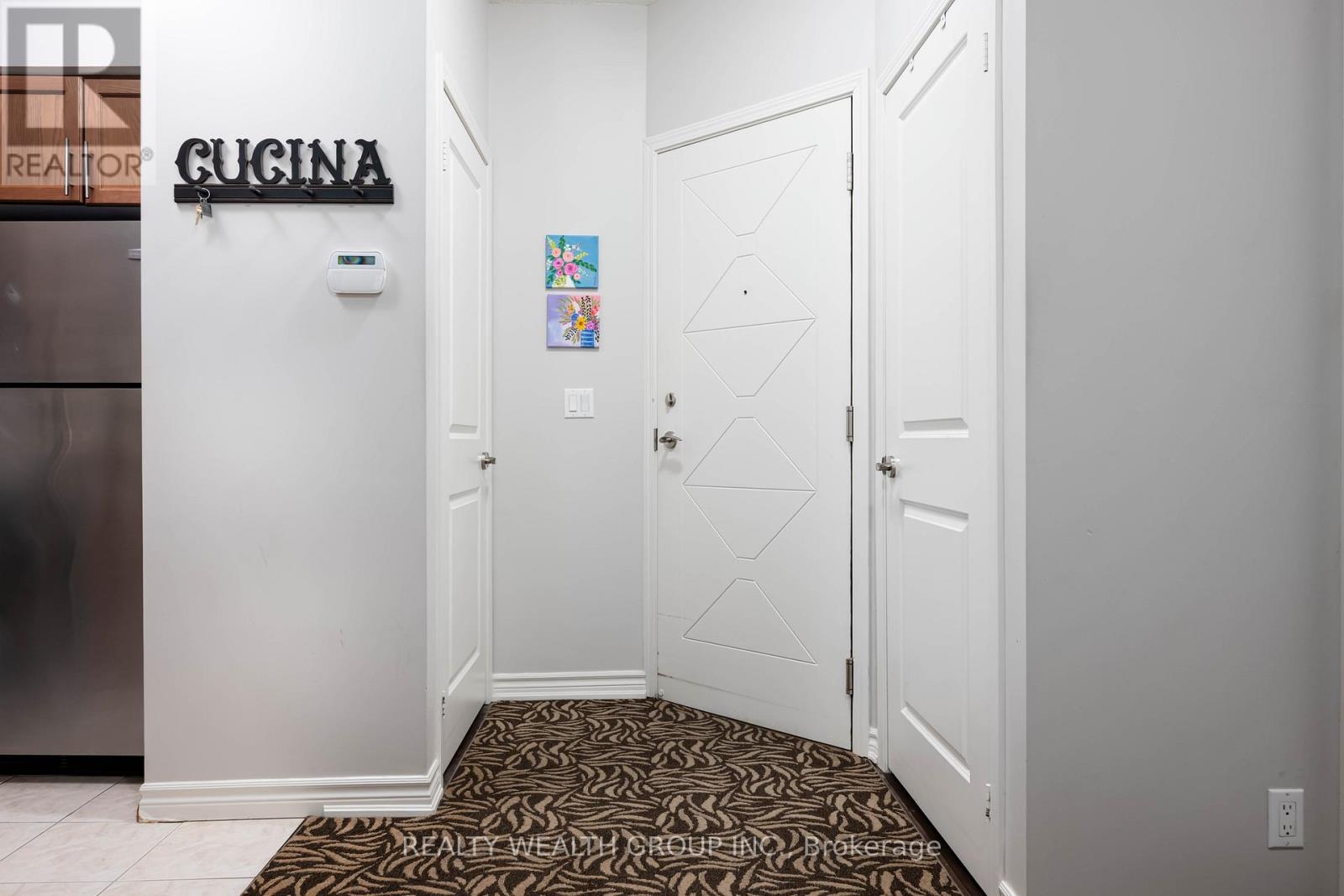 108 - 18 Harding Boulevard W, Richmond Hill, Ontario  L4C 0T3 - Photo 8 - N12791426