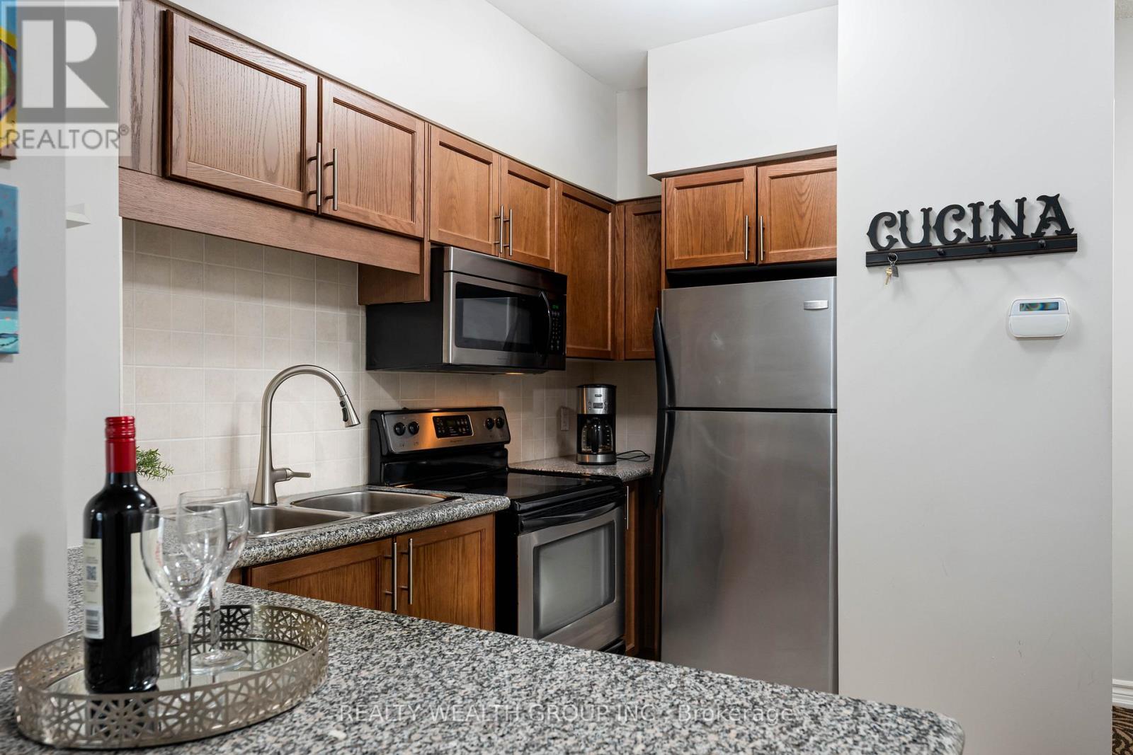 108 - 18 Harding Boulevard W, Richmond Hill, Ontario  L4C 0T3 - Photo 9 - N12791426