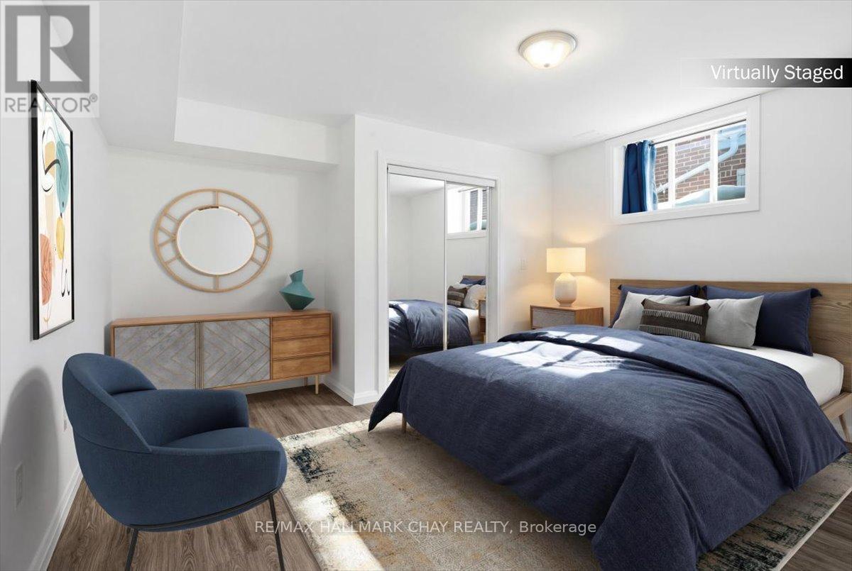 B - 325 Peter Street N, Orillia, Ontario  L3V 5A4 - Photo 17 - S12791446